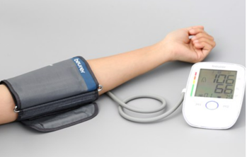 Máy đo huyết áp Beurer BM45